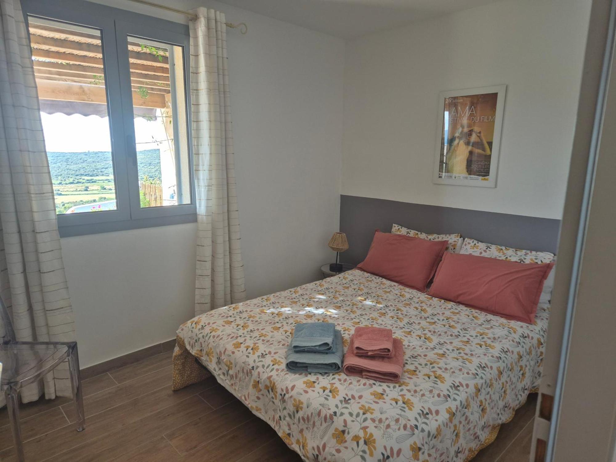 Charmant Petit Logement A 3 Kms De La Plage Belgodere  Ruang foto